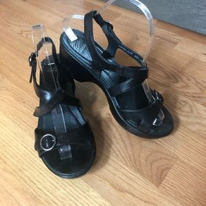Dansko Leather Black Heel Strappy Sandals Size 8